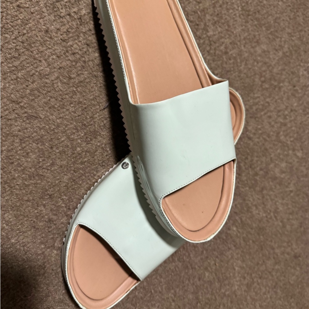 UGG ladies  Slide Sandals
